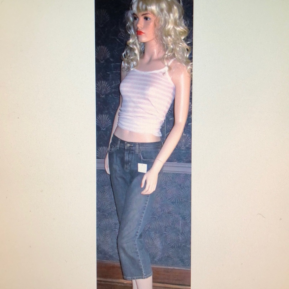 New Victoria's Secret Vintage Denim Cropped Jeans